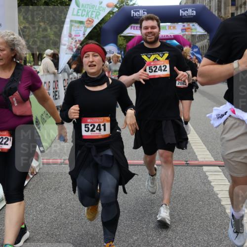 06.09.2026 - CURREX Alsterlauf Strokosch-Dieckow http://msf.ph/oto/10135205 06.09.2026 10:09:26 Ziel 2082, 2201, 2466, 2707, 2919, 3332, 3573, 4222, 4280, 4815, 5126, 5241, 6070, 8271, 8294 meine-sportfotos.de