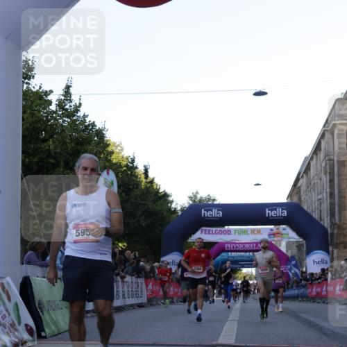 06.09.2026 - CURREX Alsterlauf Yannick Fuchs http://msf.ph/oto/10135269 06.09.2026 09:43:17 Ziel 2137, 2907, 3366, 3572, 3753, 4016, 4988, 5649, 5776, 5904, 5952, 5955, 5963, 6002, 6104, 6267, 6326, 8233, 8330 meine-sportfotos.de