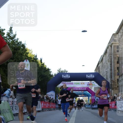 06.09.2026 - CURREX Alsterlauf Yannick Fuchs http://msf.ph/oto/10135296 06.09.2026 09:43:20 Ziel 2137, 2907, 3366, 3489, 3572, 4016, 4988, 5649, 5776, 5904, 5952, 6104, 6192, 6267, 6326, 8233, 8330 meine-sportfotos.de