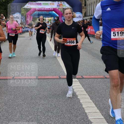 06.09.2026 - CURREX Alsterlauf Strokosch-Dieckow http://msf.ph/oto/10135361 06.09.2026 10:09:49 Ziel 2064, 2078, 2622, 3326, 4713, 4784, 5199, 5357, 5835, 5836, 5851, 6410, 6466 meine-sportfotos.de