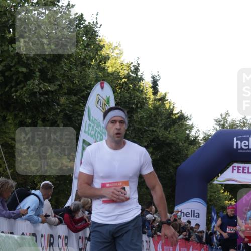 06.09.2026 - CURREX Alsterlauf Yannick Fuchs http://msf.ph/oto/10135371 06.09.2026 09:43:30 Ziel 3489, 3523, 3524, 3814, 4089, 4397, 4443, 4505, 5370, 5919, 6192, 8164 meine-sportfotos.de