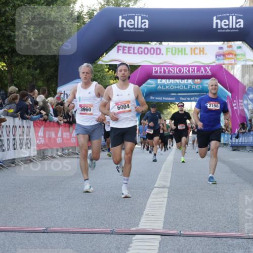 06.09.2026 - CURREX Alsterlauf Yannick Fuchs http://msf.ph/oto/10135421 06.09.2026 09:43:53 Ziel 2198, 2398, 2760, 3269, 3646, 3960, 4910, 5348, 5680, 5873, 5874, 6004 meine-sportfotos.de