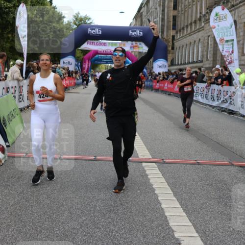 06.09.2026 - CURREX Alsterlauf Strokosch-Dieckow http://msf.ph/oto/10135447 06.09.2026 10:10:01 Ziel 2467, 3163, 3213, 3326, 4242, 4244, 4507, 5733 meine-sportfotos.de