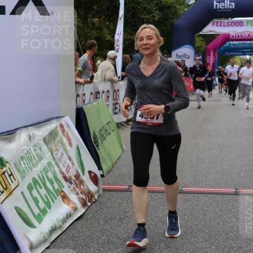 06.09.2026 - CURREX Alsterlauf Strokosch-Dieckow http://msf.ph/oto/10135487 06.09.2026 10:10:06 Ziel 2057, 2607, 2634, 3163, 3213, 3277, 3283, 4242, 4244, 4248, 4252, 4507, 6354, 8072, 8115 meine-sportfotos.de