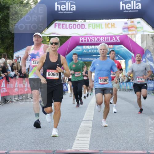 06.09.2026 - CURREX Alsterlauf Yannick Fuchs http://msf.ph/oto/10135518 06.09.2026 09:44:02 Ziel 2198, 3269, 3905, 3960, 3994, 4277, 4893, 5062, 5168, 5402, 5606, 6004, 6060, 6102 meine-sportfotos.de
