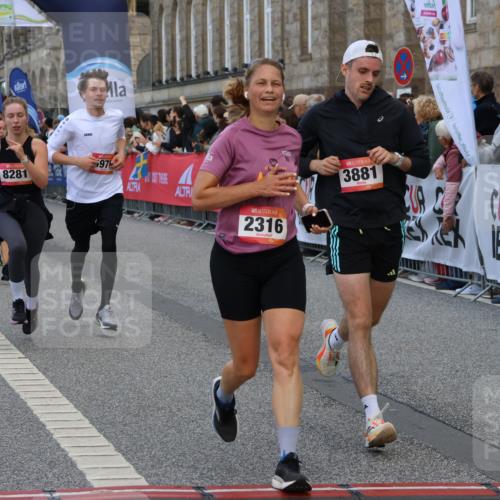 06.09.2026 - CURREX Alsterlauf Strokosch-Dieckow http://msf.ph/oto/10135539 06.09.2026 09:57:26 Ziel 2316, 2900, 2966, 3236, 3673, 3881, 3914, 3978, 4641, 4859, 5345, 5398, 5463, 5510, 5978, 6119, 6279, 8029, 8093, 8198, 8281 meine-sportfotos.de