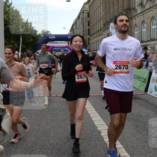 06.09.2026 - CURREX Alsterlauf Strokosch-Dieckow http://msf.ph/oto/10135667 06.09.2026 10:10:42 Ziel 2058, 2509, 2589, 2670, 2674, 3127, 3278, 3345, 3649, 3930, 4066, 4077, 4167, 4211, 4238, 4697, 4959, 5356, 6220, 6351 meine-sportfotos.de