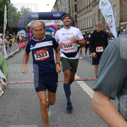 06.09.2026 - CURREX Alsterlauf Strokosch-Dieckow http://msf.ph/oto/10135712 06.09.2026 09:57:48 Ziel 2237, 2288, 2523, 2538, 2663, 2672, 2877, 2932, 2950, 3122, 4334, 4691, 4950, 5111, 5247, 5660, 5736, 5790, 6108, 6137, 6239, 6318, 8231, 8307 meine-sportfotos.de
