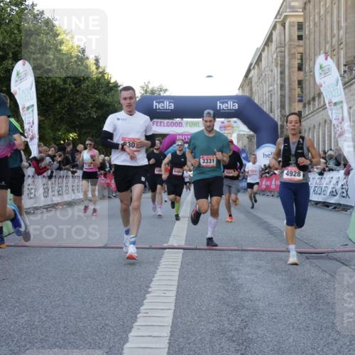 06.09.2026 - CURREX Alsterlauf Yannick Fuchs http://msf.ph/oto/10135731 06.09.2026 09:44:18 Ziel 2186, 2699, 3010, 3331, 3355, 3564, 3717, 4838, 4928, 5114, 5443, 5530, 5626, 5722, 5974, 6484, 6485, 6486, 8127, 8302, 8328 meine-sportfotos.de