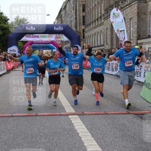 06.09.2026 - CURREX Alsterlauf Strokosch-Dieckow http://msf.ph/oto/10135813 06.09.2026 10:11:09 Ziel 2324, 2889, 2890, 3171, 3988, 4409, 5268, 5392, 5393, 5496, 5498, 5499, 5500, 5818, 5826, 5888, 8292 meine-sportfotos.de