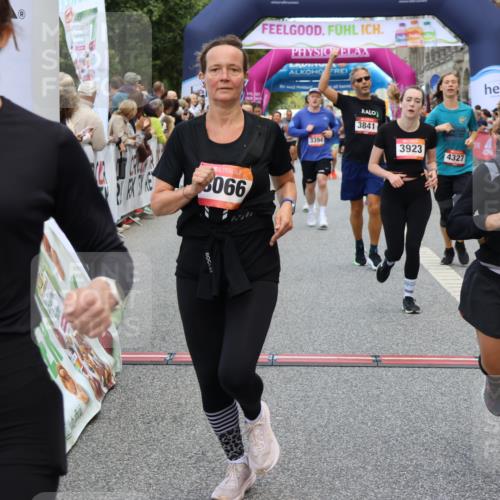 06.09.2026 - CURREX Alsterlauf Strokosch-Dieckow http://msf.ph/oto/10135841 06.09.2026 09:58:07 Ziel 2875, 3075, 3307, 3369, 3394, 3497, 3553, 3580, 3743, 3744, 3841, 3872, 3923, 4034, 4327, 4864, 5470, 5518, 5548, 5707, 6153, 6227, 6343, 8066, 8152, 8163, 8229, 8311 meine-sportfotos.de