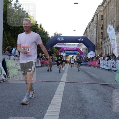 06.09.2026 - CURREX Alsterlauf Yannick Fuchs http://msf.ph/oto/10135849 06.09.2026 09:44:28 Ziel 2186, 2894, 3355, 3564, 3717, 4187, 4203, 4669, 4862, 5271, 5443, 5477, 5626, 5710, 5864, 5974, 6047, 6366, 6484, 6485, 6486, 8097 meine-sportfotos.de