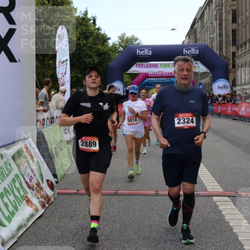 06.09.2026 - CURREX Alsterlauf Strokosch-Dieckow http://msf.ph/oto/10135864 06.09.2026 10:11:14 Ziel 2324, 2889, 2890, 2979, 2980, 4409, 4782, 4783, 5268, 5327, 5351, 5392, 5393, 5496, 5498, 5499, 5500, 5532, 5818, 6100, 6103 meine-sportfotos.de