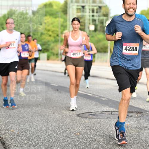 06.09.2026 - CURREX Alsterlauf Dr. Thomas Lammeyer http://msf.ph/oto/10135915 06.09.2026 10:00:42 Laufen 31674, 4052, 4288, 4634 meine-sportfotos.de