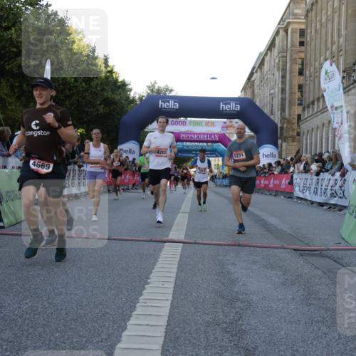 06.09.2026 - CURREX Alsterlauf Yannick Fuchs http://msf.ph/oto/10135940 06.09.2026 09:44:30 Ziel 2894, 3355, 3545, 3717, 4187, 4203, 4597, 4669, 4862, 5271, 5443, 5453, 5477, 5626, 5710, 5864, 6047, 6366, 8097 meine-sportfotos.de