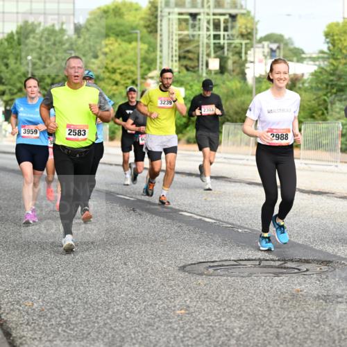 06.09.2026 - CURREX Alsterlauf Dr. Thomas Lammeyer http://msf.ph/oto/10135980 06.09.2026 10:00:48 Laufen 3959, 2583, 3239, 2303, 2988, 2991 meine-sportfotos.de