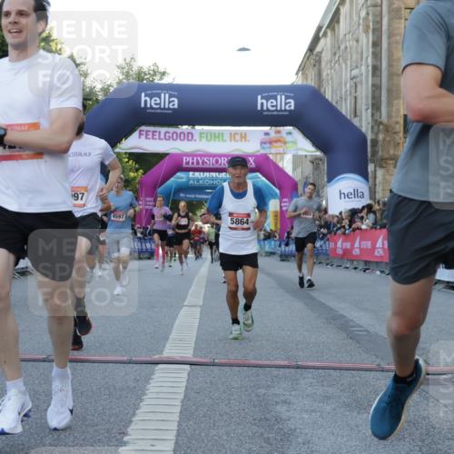 06.09.2026 - CURREX Alsterlauf Yannick Fuchs http://msf.ph/oto/10136006 06.09.2026 09:44:32 Ziel 2894, 3503, 3545, 4133, 4187, 4203, 4597, 4669, 4862, 5271, 5453, 5477, 5864, 6047, 6366, 8097, 8216 meine-sportfotos.de