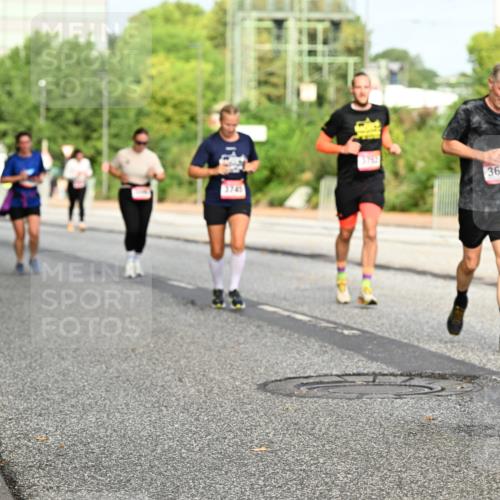 06.09.2026 - CURREX Alsterlauf Dr. Thomas Lammeyer http://msf.ph/oto/10136048 06.09.2026 10:00:54 Laufen 3745, 3696, 5275 meine-sportfotos.de