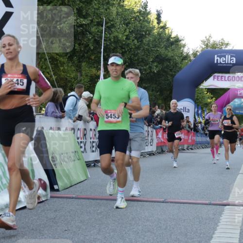 06.09.2026 - CURREX Alsterlauf Yannick Fuchs http://msf.ph/oto/10136085 06.09.2026 09:44:34 Ziel 2894, 3503, 3545, 4133, 4187, 4203, 4597, 4669, 5271, 5453, 5529, 5864, 6047, 6366, 8097, 8216, 8224 meine-sportfotos.de