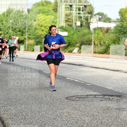 06.09.2026 - CURREX Alsterlauf Dr. Thomas Lammeyer http://msf.ph/oto/10136100 06.09.2026 10:00:59 Laufen 2095 meine-sportfotos.de