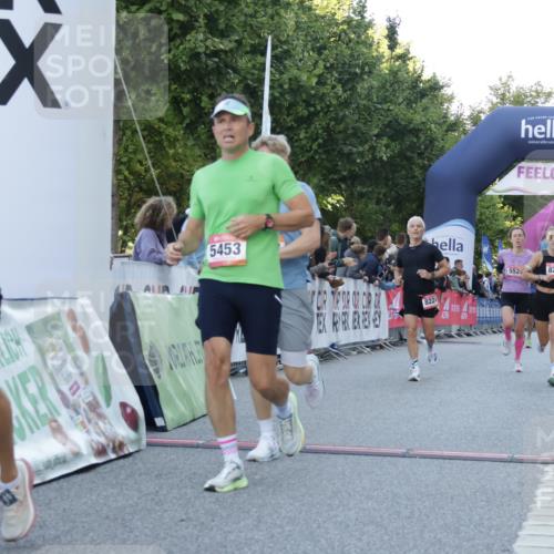 06.09.2026 - CURREX Alsterlauf Yannick Fuchs http://msf.ph/oto/10136108 06.09.2026 09:44:34 Ziel 2894, 3503, 3545, 4133, 4187, 4203, 4597, 4669, 5271, 5453, 5529, 5864, 6047, 6366, 8097, 8216, 8224 meine-sportfotos.de