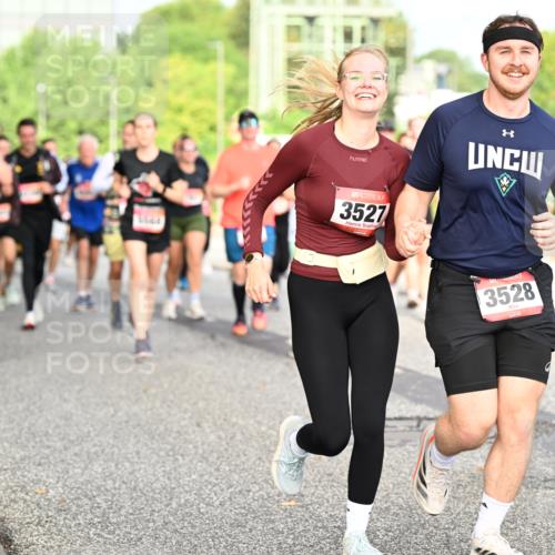 06.09.2026 - CURREX Alsterlauf Dr. Thomas Lammeyer http://msf.ph/oto/10136177 06.09.2026 10:01:07 Laufen 3527, 3528 meine-sportfotos.de