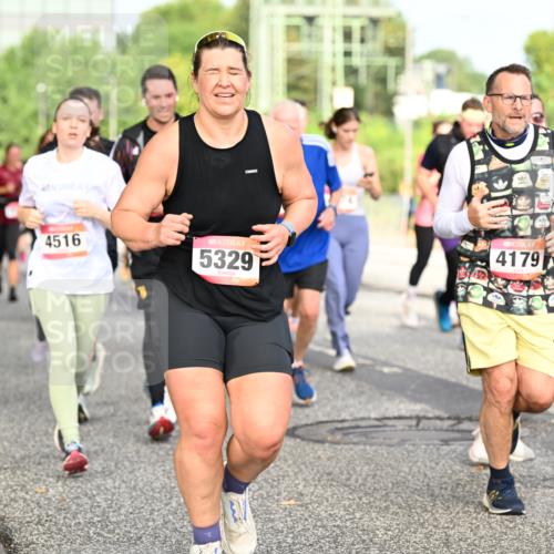 06.09.2026 - CURREX Alsterlauf Dr. Thomas Lammeyer http://msf.ph/oto/10136216 06.09.2026 10:01:11 Laufen 4964, 4516, 5329, 4179, 213 meine-sportfotos.de