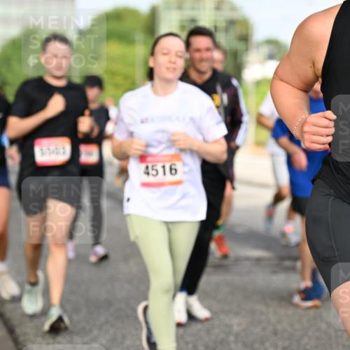 06.09.2026 - CURREX Alsterlauf Dr. Thomas Lammeyer http://msf.ph/oto/10136232 06.09.2026 10:01:12 Laufen 35, 03, 4516, 5329 meine-sportfotos.de
