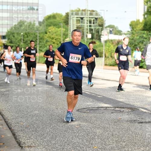 06.09.2026 - CURREX Alsterlauf Dr. Thomas Lammeyer http://msf.ph/oto/10136319 06.09.2026 10:01:20 Laufen 6179, 3853 meine-sportfotos.de