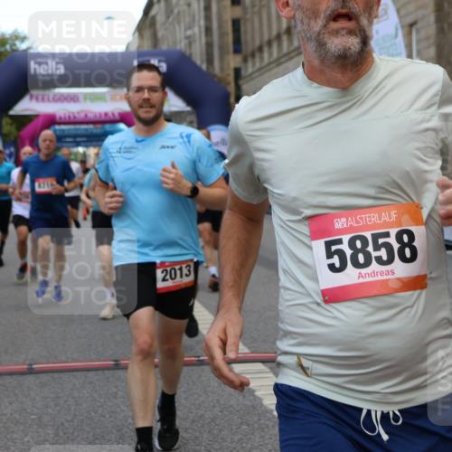 06.09.2026 - CURREX Alsterlauf Strokosch-Dieckow http://msf.ph/oto/10136326 06.09.2026 09:58:29 Ziel 2013, 2173, 3031, 3055, 3261, 3560, 3679, 3693, 4050, 4106, 4352, 4501, 4525, 4806, 5018, 5257, 5640, 5840, 5858, 6099, 6118, 6470, 8077, 8296, 8319 meine-sportfotos.de