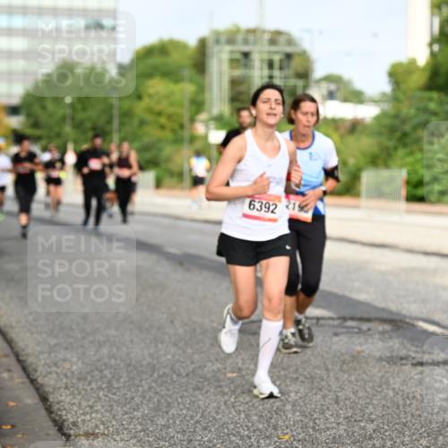 06.09.2026 - CURREX Alsterlauf Dr. Thomas Lammeyer http://msf.ph/oto/10136379 06.09.2026 10:01:26 Laufen 6392 meine-sportfotos.de