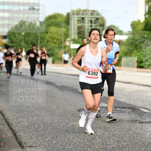 06.09.2026 - CURREX Alsterlauf Dr. Thomas Lammeyer http://msf.ph/oto/10136380 06.09.2026 10:01:26 Laufen 6392 meine-sportfotos.de