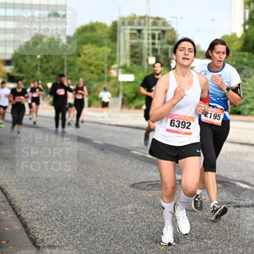 06.09.2026 - CURREX Alsterlauf Dr. Thomas Lammeyer http://msf.ph/oto/10136386 06.09.2026 10:01:26 Laufen 6392, 2195 meine-sportfotos.de