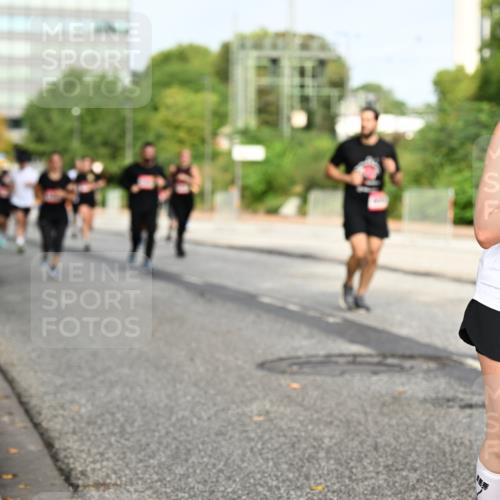 06.09.2026 - CURREX Alsterlauf Dr. Thomas Lammeyer http://msf.ph/oto/10136395 06.09.2026 10:01:27 Laufen 6392, 21 meine-sportfotos.de