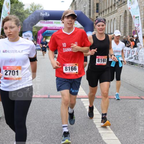 06.09.2026 - CURREX Alsterlauf Strokosch-Dieckow http://msf.ph/oto/10136398 06.09.2026 10:11:51 Ziel 2110, 2125, 2192, 2701, 3662, 3663, 3704, 4276, 4611, 4653, 5197, 5292, 6166, 6362, 6467, 8165, 8166 meine-sportfotos.de