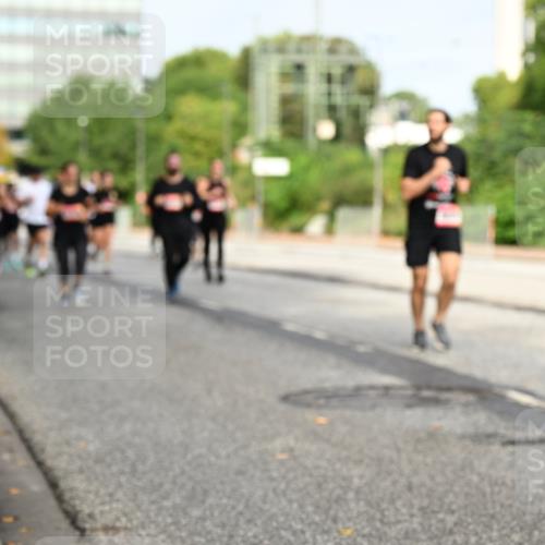 06.09.2026 - CURREX Alsterlauf Dr. Thomas Lammeyer http://msf.ph/oto/10136399 06.09.2026 10:01:28 Laufen  meine-sportfotos.de