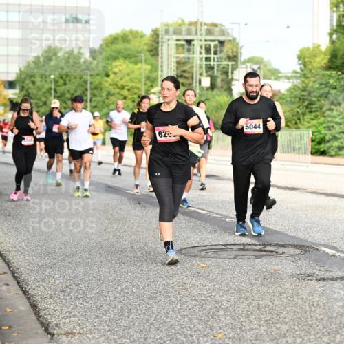 06.09.2026 - CURREX Alsterlauf Dr. Thomas Lammeyer http://msf.ph/oto/10136436 06.09.2026 10:01:31 Laufen 4549, 62, 5044 meine-sportfotos.de
