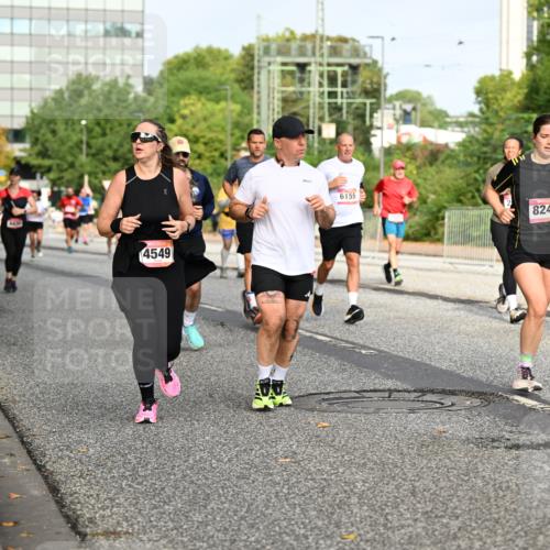 06.09.2026 - CURREX Alsterlauf Dr. Thomas Lammeyer http://msf.ph/oto/10136474 06.09.2026 10:01:34 Laufen 4549, 6155, 8243, 2718, 33 meine-sportfotos.de