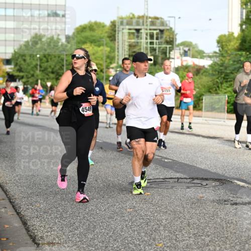 06.09.2026 - CURREX Alsterlauf Dr. Thomas Lammeyer http://msf.ph/oto/10136478 06.09.2026 10:01:35 Laufen 4549, 5155, 8243, 218 meine-sportfotos.de