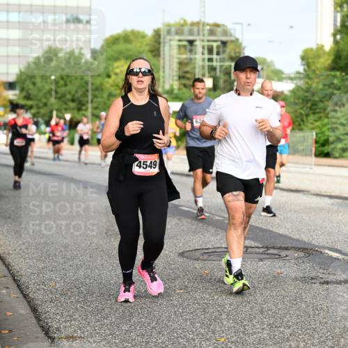 06.09.2026 - CURREX Alsterlauf Dr. Thomas Lammeyer http://msf.ph/oto/10136484 06.09.2026 10:01:35 Laufen 4549, 62, 2776 meine-sportfotos.de