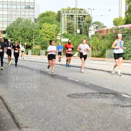 06.09.2026 - CURREX Alsterlauf Dr. Thomas Lammeyer http://msf.ph/oto/10136560 06.09.2026 10:01:42 Laufen  meine-sportfotos.de