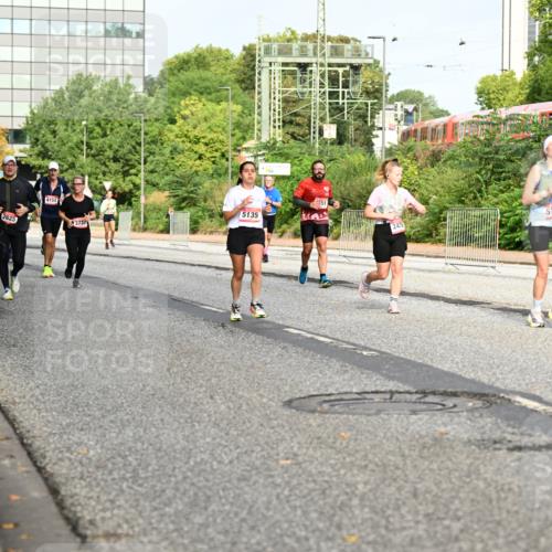 06.09.2026 - CURREX Alsterlauf Dr. Thomas Lammeyer http://msf.ph/oto/10136566 06.09.2026 10:01:43 Laufen 4152, 3737, 5135, 2476, 5777 meine-sportfotos.de