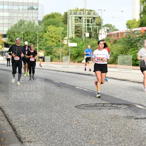 06.09.2026 - CURREX Alsterlauf Dr. Thomas Lammeyer http://msf.ph/oto/10136587 06.09.2026 10:01:45 Laufen 2625, 3737, 5135, 2476 meine-sportfotos.de