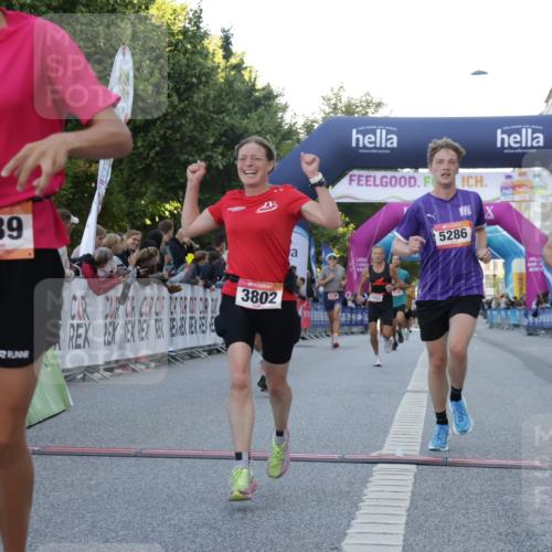 06.09.2026 - CURREX Alsterlauf Yannick Fuchs http://msf.ph/oto/10136654 06.09.2026 09:44:49 Ziel 2442, 2452, 2610, 3226, 3445, 3671, 3802, 3803, 4039, 5286, 8264 meine-sportfotos.de