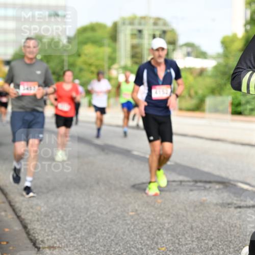 06.09.2026 - CURREX Alsterlauf Dr. Thomas Lammeyer http://msf.ph/oto/10136658 06.09.2026 10:01:51 Laufen 262 meine-sportfotos.de