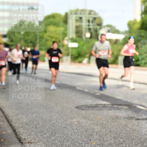 06.09.2026 - CURREX Alsterlauf Dr. Thomas Lammeyer http://msf.ph/oto/10136738 06.09.2026 10:01:58 Laufen  meine-sportfotos.de
