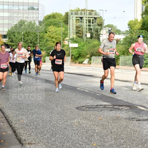 06.09.2026 - CURREX Alsterlauf Dr. Thomas Lammeyer http://msf.ph/oto/10136740 06.09.2026 10:01:58 Laufen 4481, 5115, 5349, 2047, 3064, 331 meine-sportfotos.de
