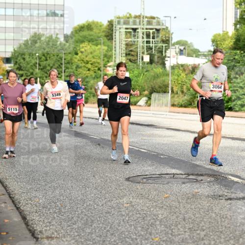 06.09.2026 - CURREX Alsterlauf Dr. Thomas Lammeyer http://msf.ph/oto/10136751 06.09.2026 10:01:59 Laufen 4481, 5115, 3551, 5349, 488, 2047, 3315, 3064 meine-sportfotos.de