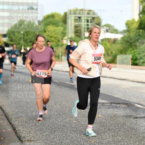 06.09.2026 - CURREX Alsterlauf Dr. Thomas Lammeyer http://msf.ph/oto/10136781 06.09.2026 10:02:01 Laufen 5115, 5349, 2047 meine-sportfotos.de