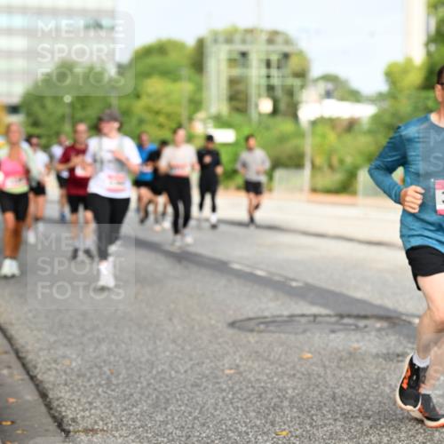 06.09.2026 - CURREX Alsterlauf Dr. Thomas Lammeyer http://msf.ph/oto/10136851 06.09.2026 10:02:08 Laufen 3314 meine-sportfotos.de